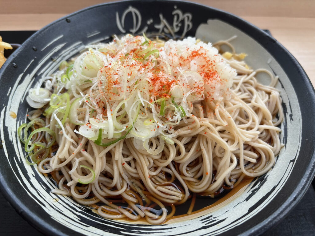 ゆで太郎 冷やし野菜かきあげそば 大盛り