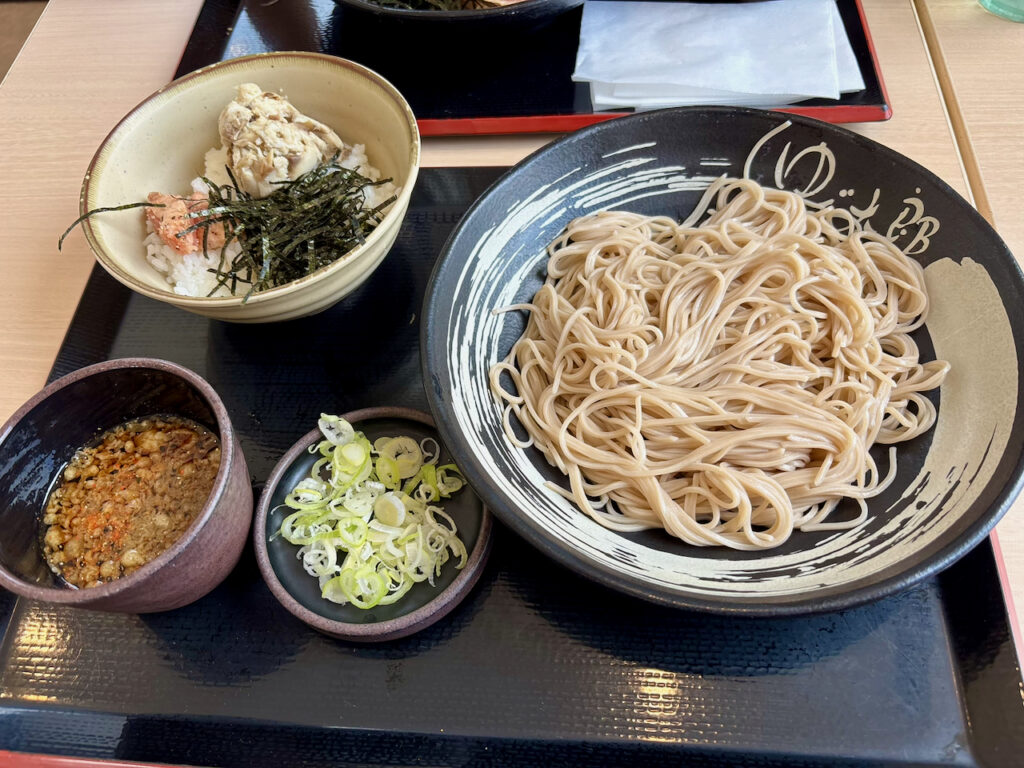 ゆで太郎の焼鯖炙りたらこごはんセット（冷しそば）